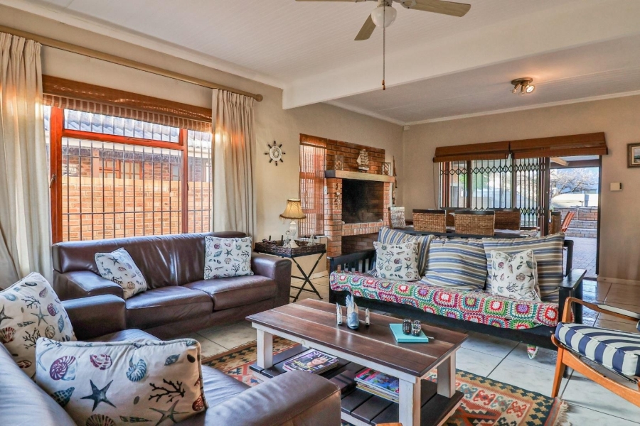 3 Bedroom Property for Sale in Franskraal Western Cape